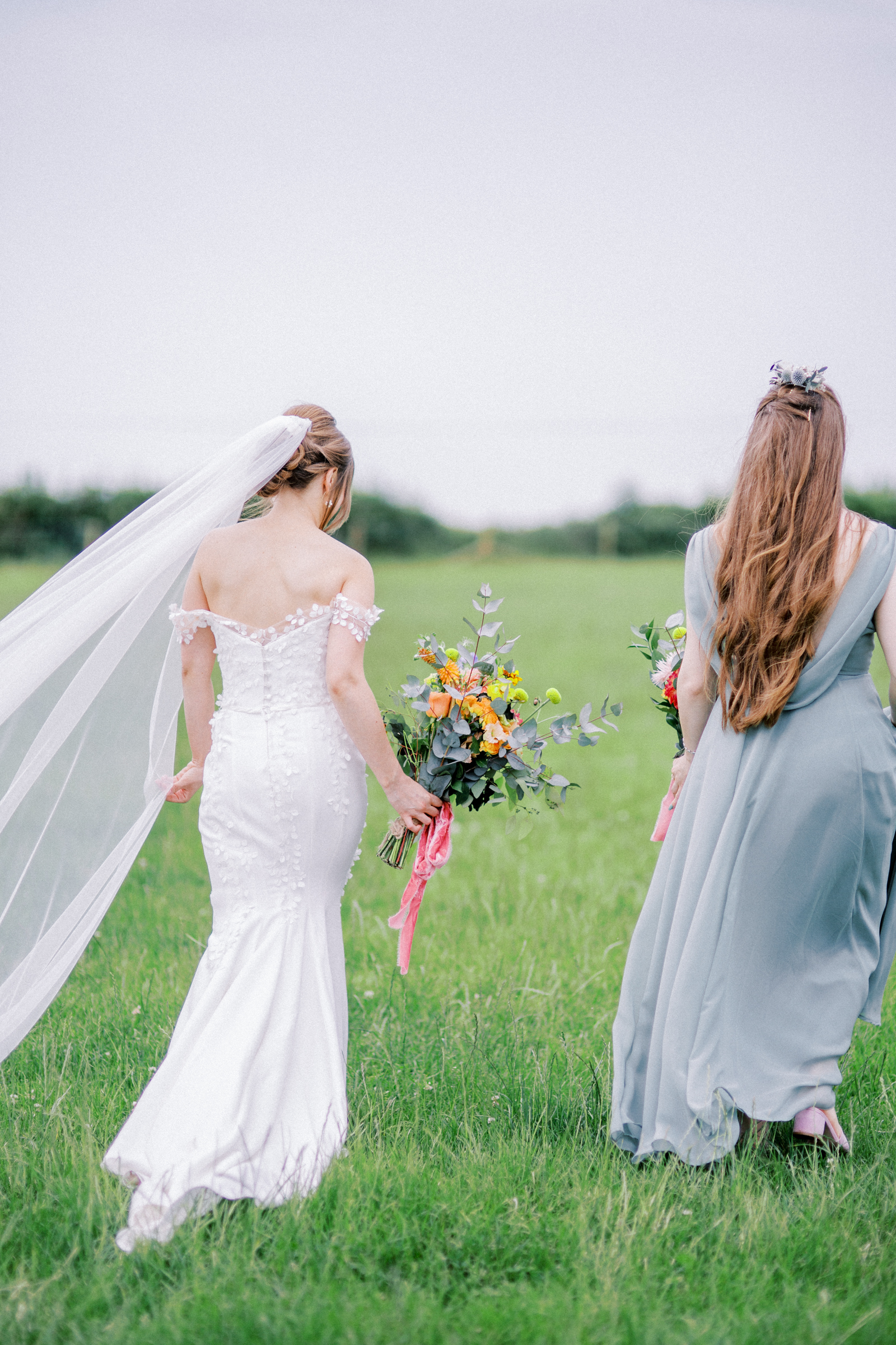 South Stoke Barn Wedding with beautiful colourful flowers