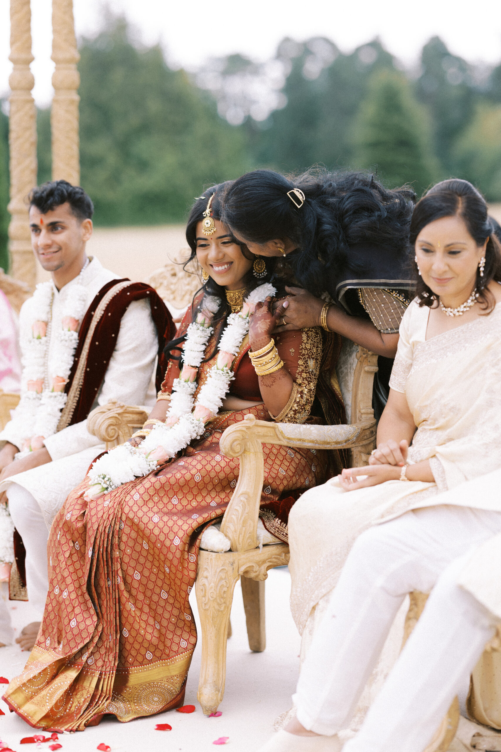 Indian wedding photography at Hedsor House