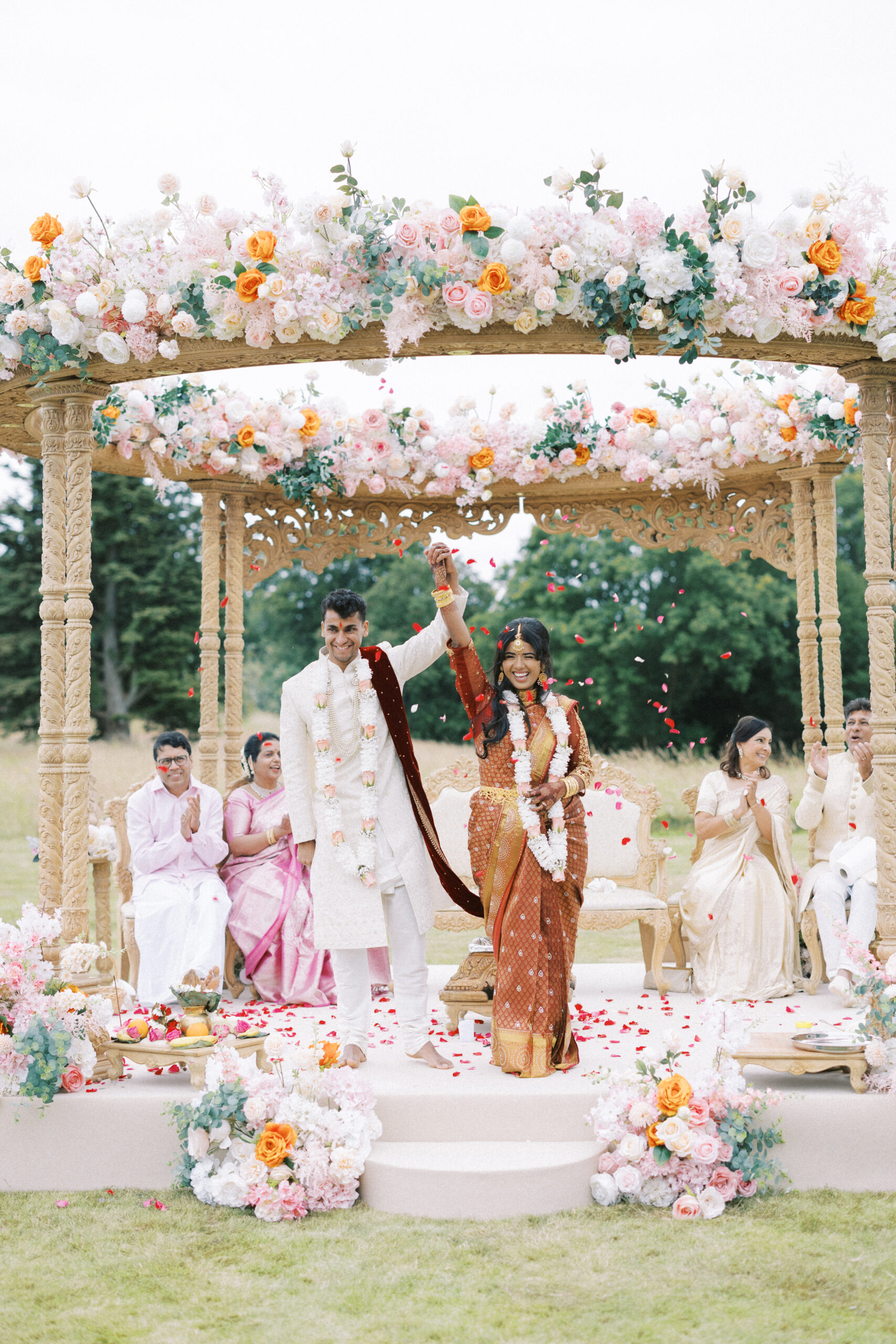 Indian wedding photography at Hedsor House Wedding venue in Buckinghamshire