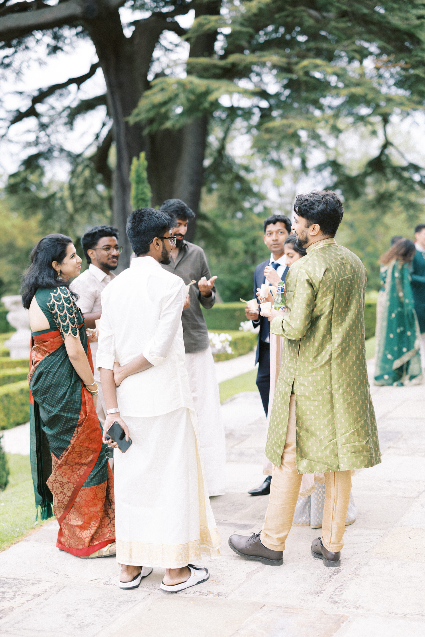 Documentary style wedding photography at Hedsor House