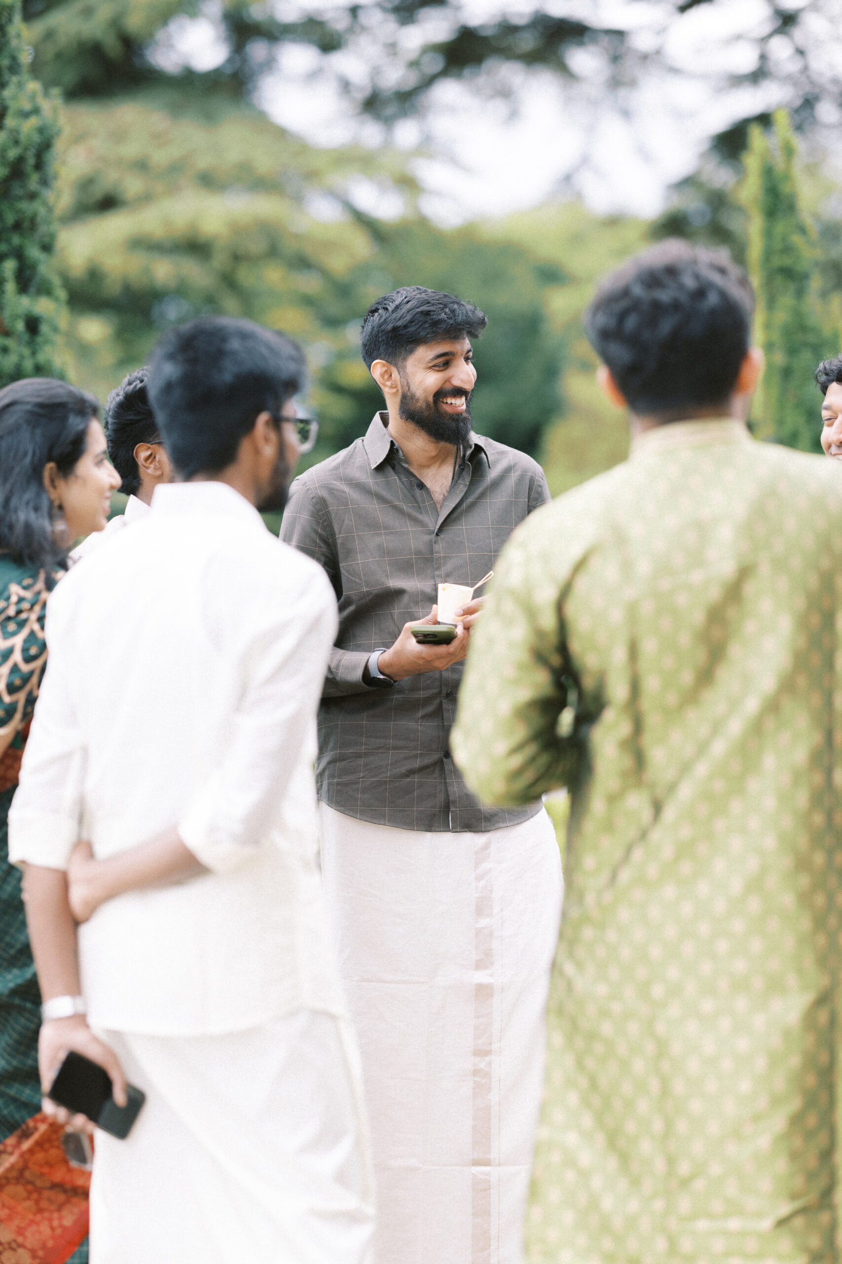 Natural and relaxed wedding photography of guests