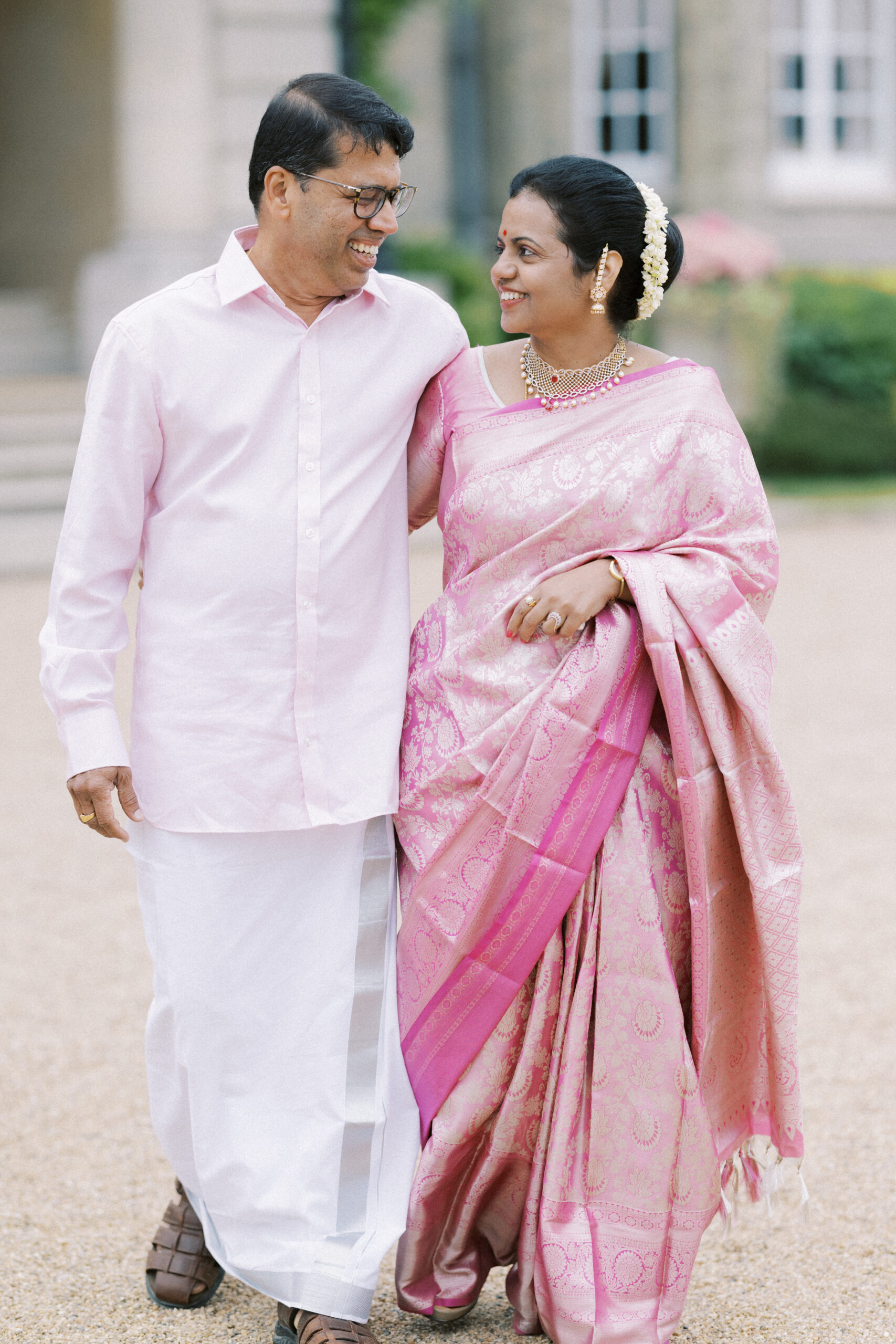 natural indian wedding photography outside Hedsor House in Buckinghamshire