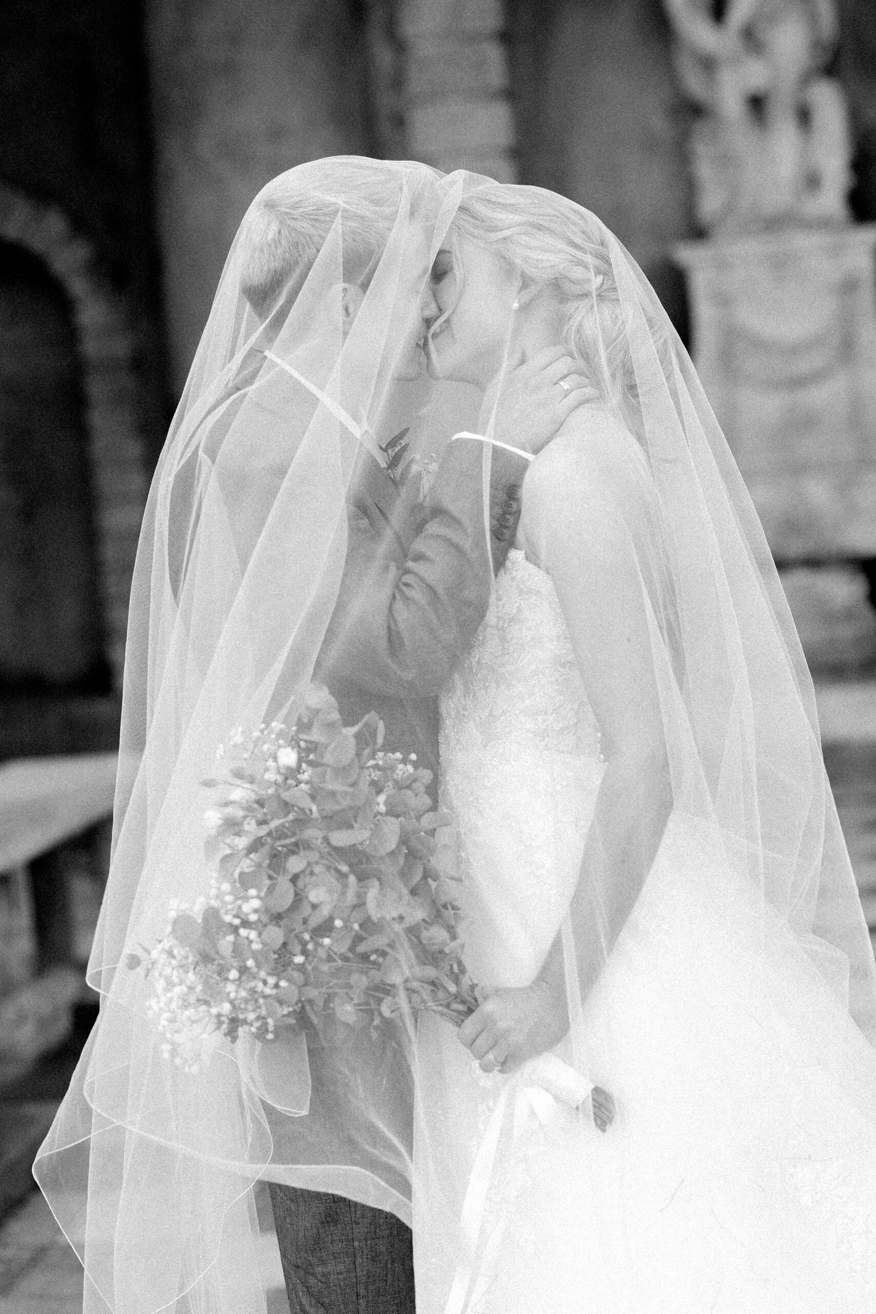 editorial-wedding-portraits-wotton-house-gardens