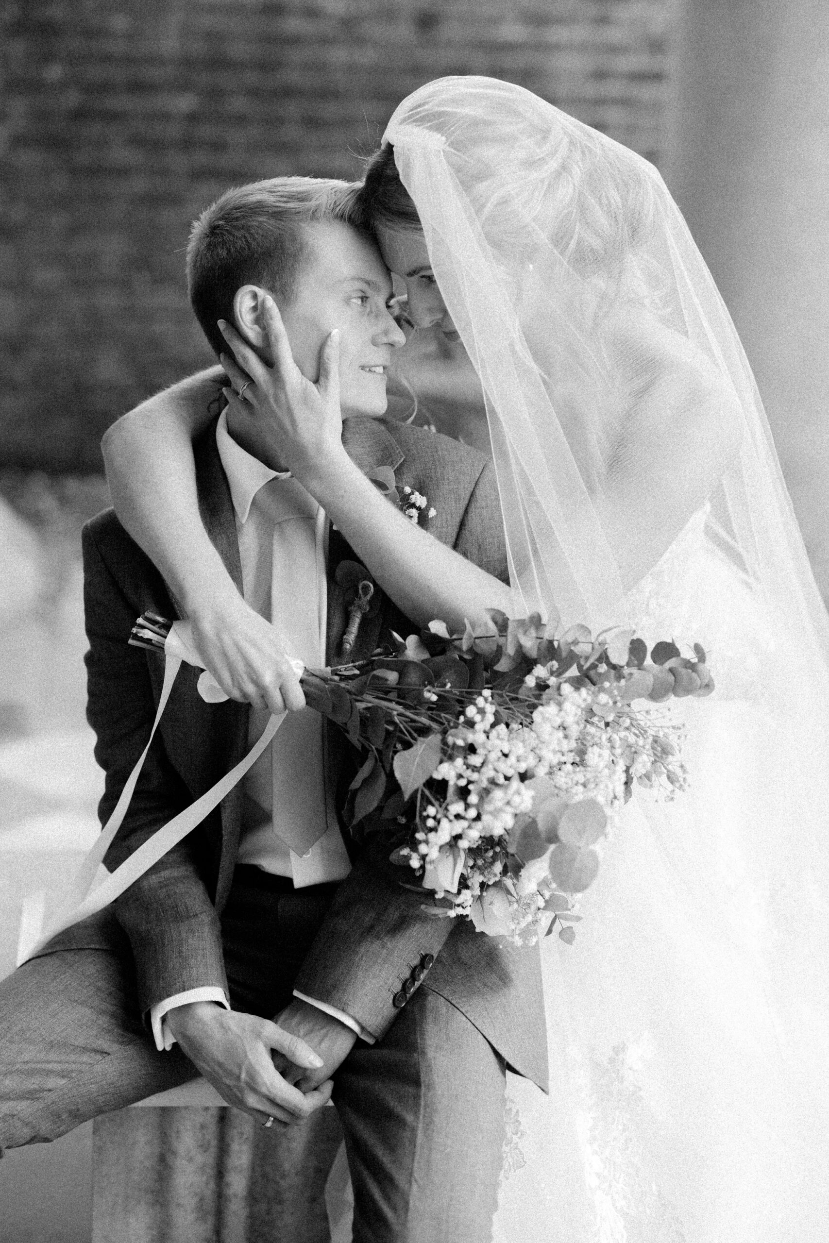 editorial-wedding-portraits-wotton-house-gardens