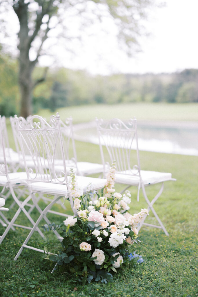 Outdoor garden ceremony at Chateau de Valmousse in the South of France