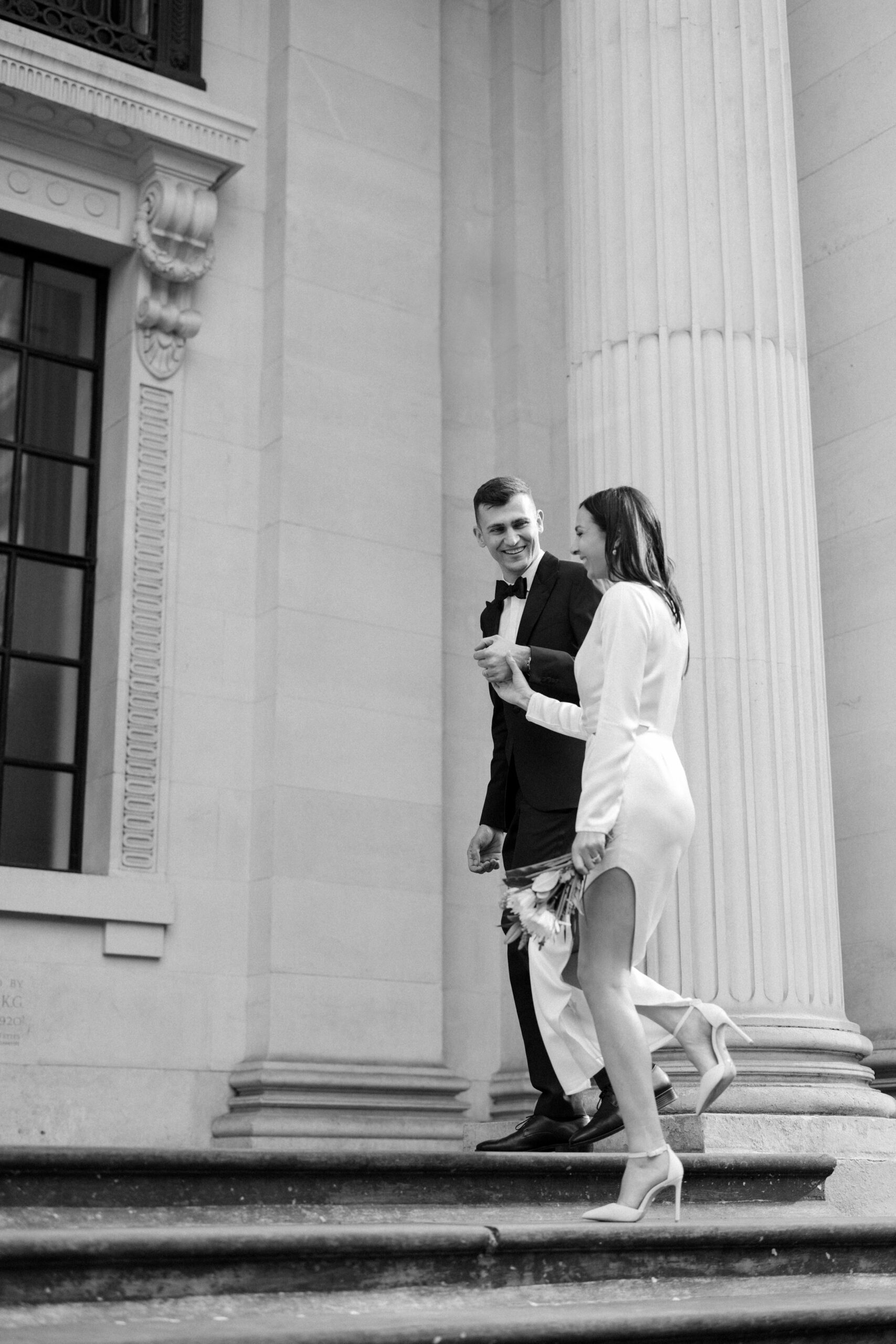 Natural and relaxed wedding photography at Marylebone Town Hall in London
